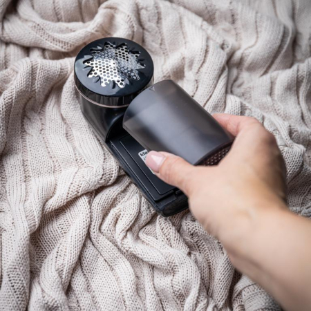 Indepartator de scame reincarcabil negru cu auriu (KB-7801) [18]