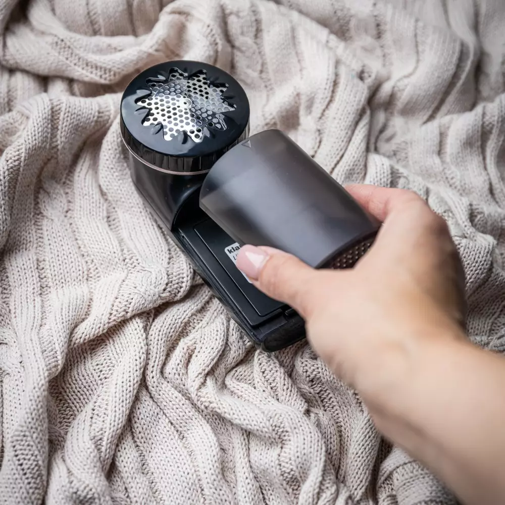 Indepartator de scame reincarcabil negru cu auriu (KB-7801) [8]