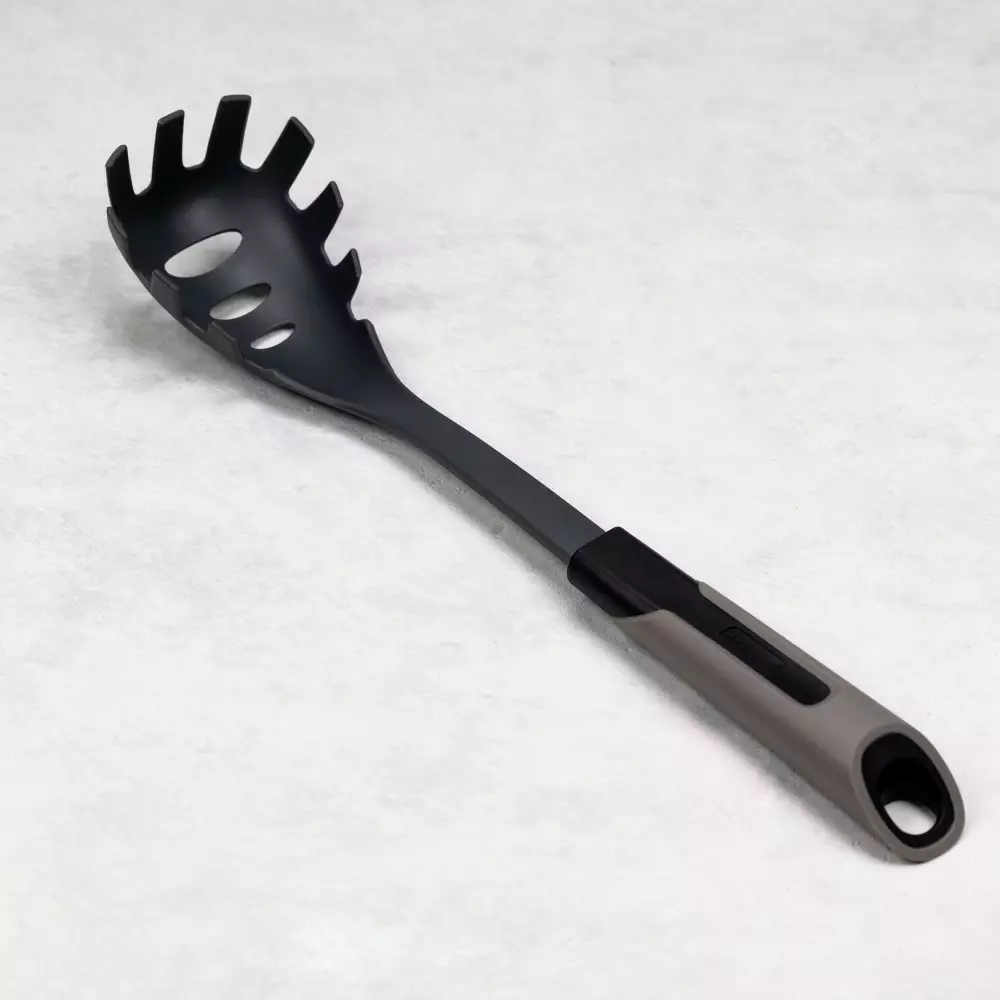 Lingura pentru paste din plastic negru 35cm (KB-7007) [2]