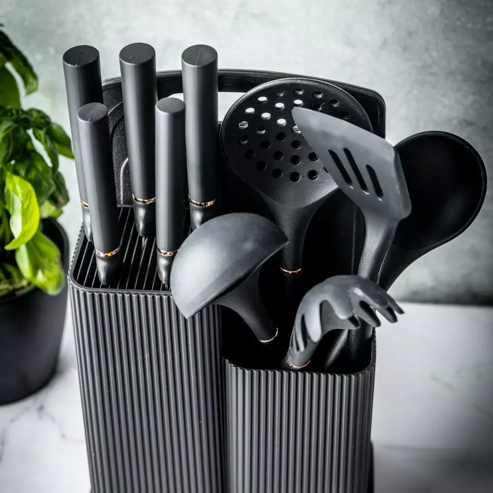 Casa - Set 12 piese, 5 cutite otel, 5 ustensile silicon, tocator si suport depozitare (KB-7835)