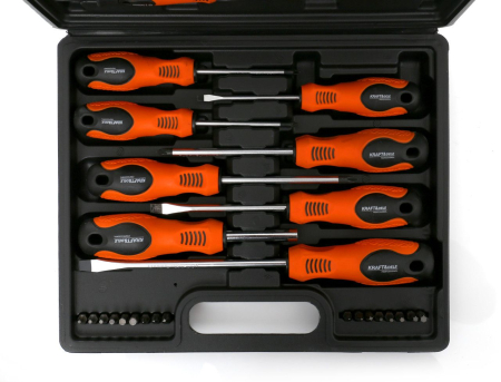 Set surubelnite si biti, 32 buc cu suport valiza (KD10902) [4]