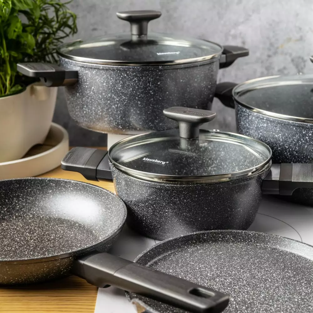 Set vase de gatit 12 piese cu invelis antiaderent 4 oale, 2 tigai, 4 capace si suporturi termorezistente (KB-7832) [10]