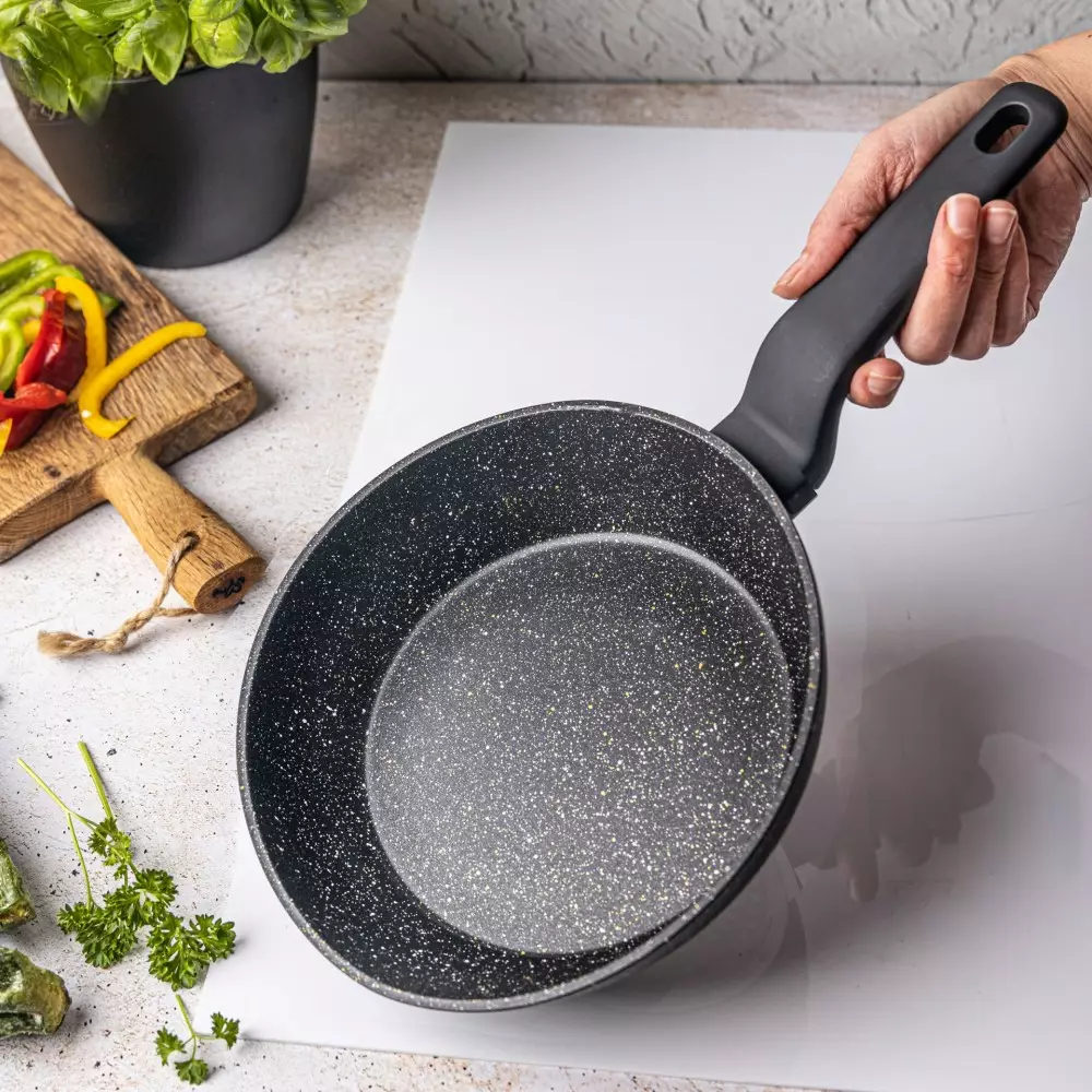 Tigaie aluminiu cu invelis marmura neagra 20 cm (KB-7663) [2]