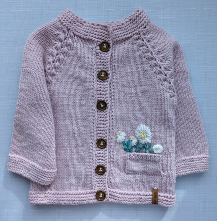 Îmbrăcăminte - Cardigan tricotat manual din lână merino