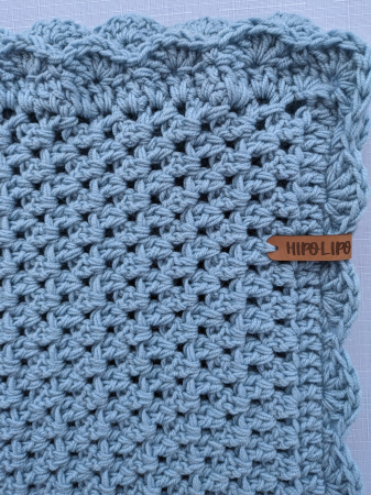 Păturică croșetată manual din lână merinos [1]