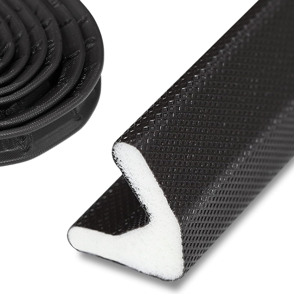 Banda etansare usa si fereastra V autoadeziva 6m x 17mm negru – izolatie termica si fonica [1]