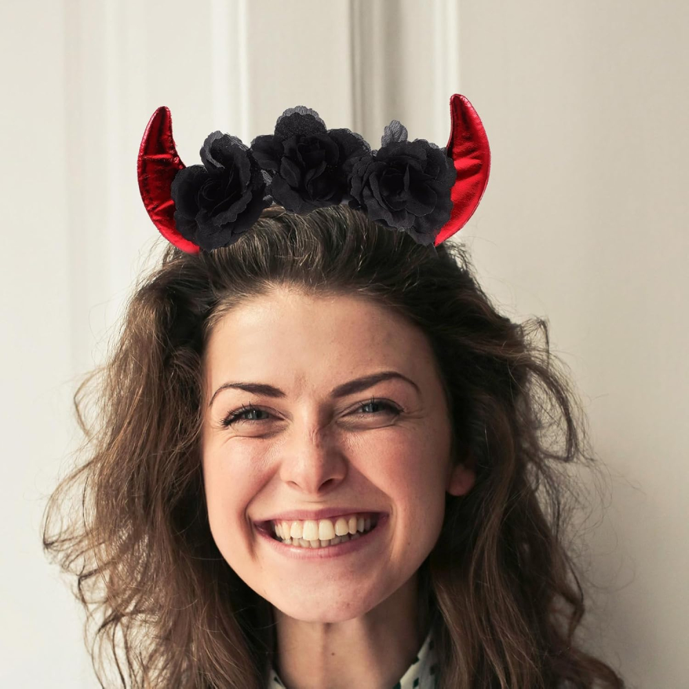 bentita-coarne-diavol-rosii-trandafiri-negri-gothic [3]