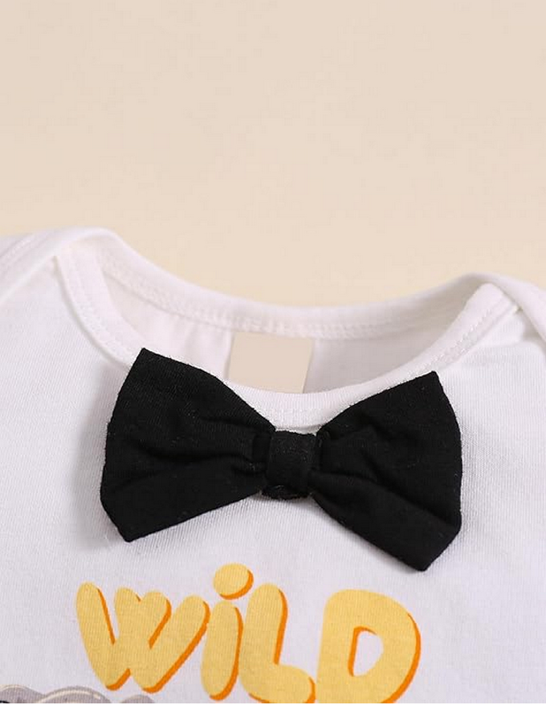 Set aniversar 1 an, body alb maneca scurta cu papion, pantaloni scurti negri si bretele, Wild One [2]