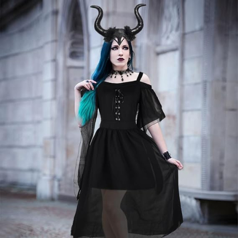 bentita-coarne-malefica-neagra-halloween-cosplay-vrajitoare [1]