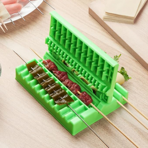 Casă, Grădină & Bricolaj - Dispozitiv Multifuncțional de Frigărui, Accesoriu de Bucătărie Verde pentru Carne, Legume și Fructe, ABS Alimentar, 3 în 1, 17.5 cm