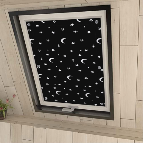 Decorațiuni Casă & Textile - Rulou Opacizant 100% Blackout cu Ventuze, Fara Gauri, EUROHOME, Protectie Solara pentru Ferestre de Mansarda, Model Luna si Stele, Compatibil Velux Roto11/14