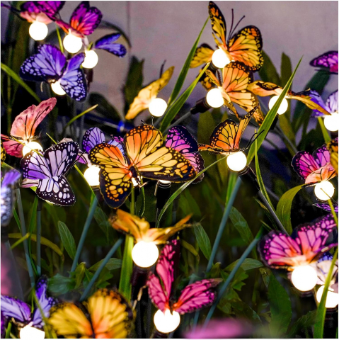 Casă, Grădină & Bricolaj - Set 4 Lămpi Solare Fluturi LARDUX, Lumini LED de Grădină cu Fluturi și Fire de Violete Oscilante, Iluminat Decorativ Exterior pe Energie Solară, Rezistente la Vânt și Ploaie