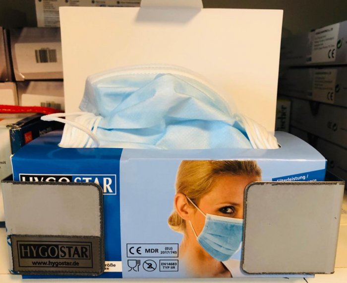 Masca faciala cu elastic si clip nas- uz medical  98% - 3 pliuri PP - 17.5x9cm  albastru - tip IIR [2]