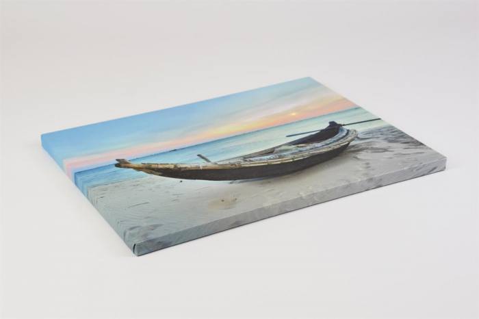 Tablou iluminat 1 LED si 30 LED fibra cu timer - 30x40 cm - print digital pe canvas - barca pe plaja [2]