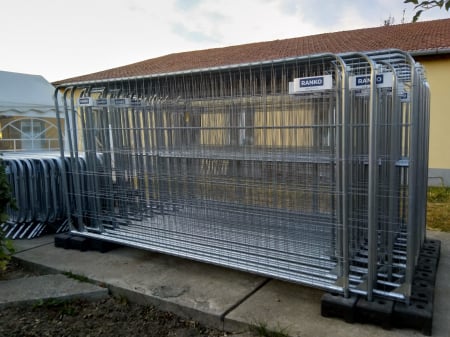 Accesorii si aranjamente evenimente - Panou gard mobil - ROUND TOP EURO - cu carlig si inel - 350x200cm