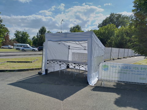 EVENIMENTE - Pavilion pliabil FLEXPRO TRAPEZO - dimensiune 3x3m - culoare alb, complet impermeabil, inclusiv pereti si podea din PVC