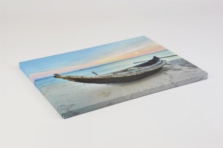 Tablou iluminat 1 LED si 30 LED fibra cu timer - 30x40 cm - print digital pe canvas - barca pe plaja [1]