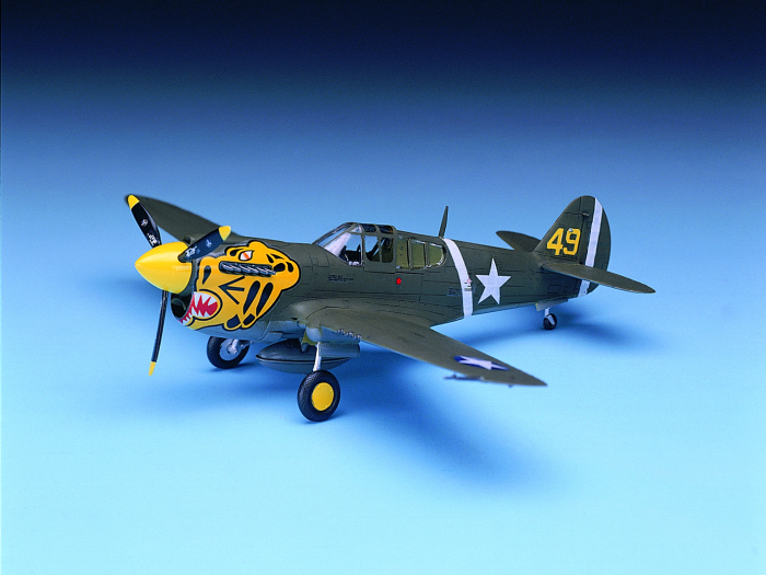 Academy 12468 - 1:72 P-40E [2]