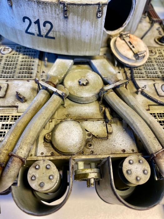 AK Interactive 324 - Dark Sepia Pin Wash [3]