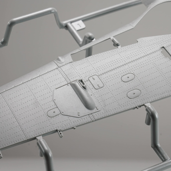 Border Model BF-003 - 1:35 Focke-Wulf Fw 190A-6 w/Wgr. 21 & Full engine and weapons interior [2]