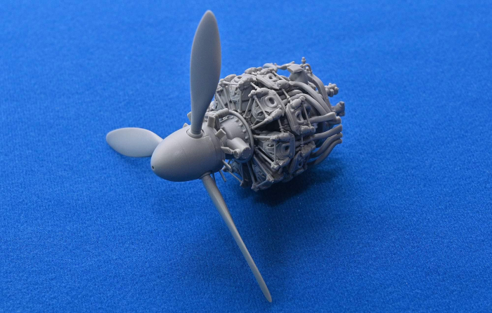 Border Model BF-003 - 1:35 Focke-Wulf Fw 190A-6 w/Wgr. 21 & Full engine and weapons interior [4]