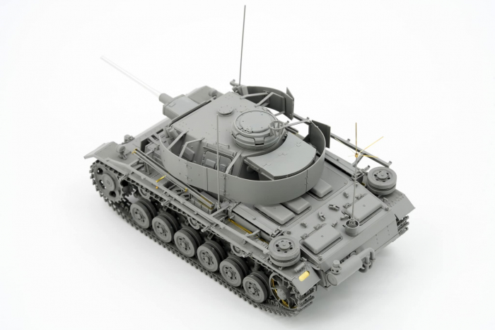 Border Model BT048 1:35 Pz.Bef.Wg.III Ausf.K with Schurzen [6]