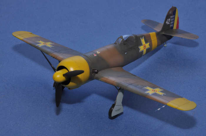 1:48 Romanian IAR-80 [3]