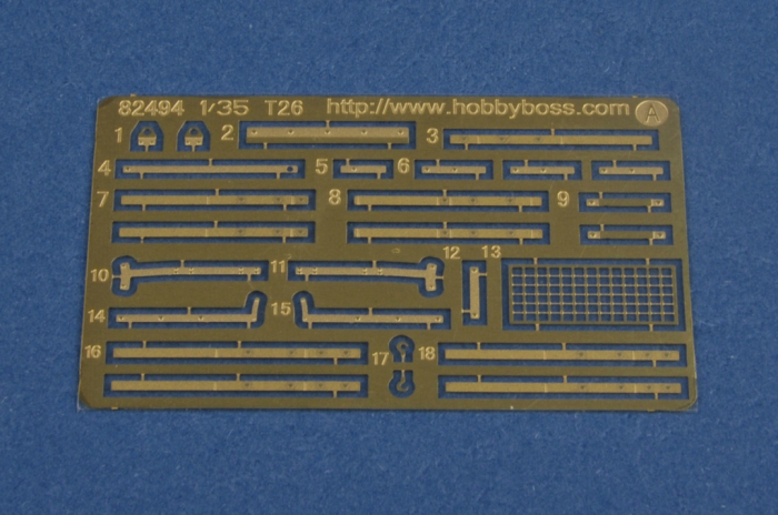 Hobby Boss 82496 - 1:35 Soviet T-26 Light Infantry Tank Mod.1935 [2]