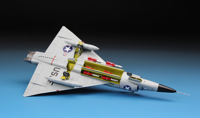 MENG DS-003S - 1:72 Convair F-102A (Case X) George Walker Bush Edition [3]