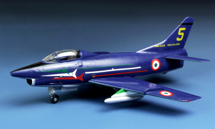 MENG DS-004 - 1:72 G.91R Light Fighter Bomber [4]