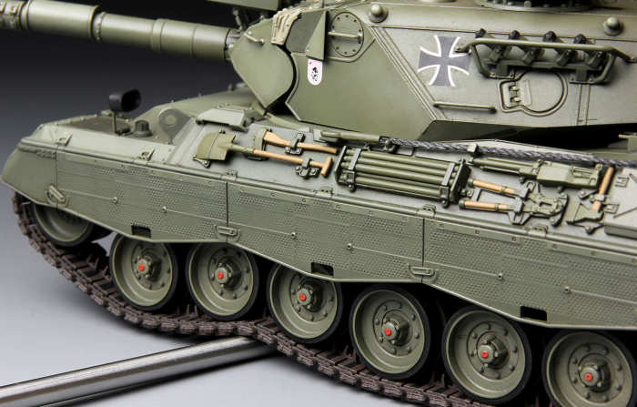 MENG TS-007 - 1:35 German Main Battle Tank Leopard 1 A3/A4 [3]