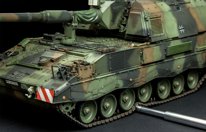 MENG TS-012 - 1:35 German Panzerhaubitze 2000 [3]