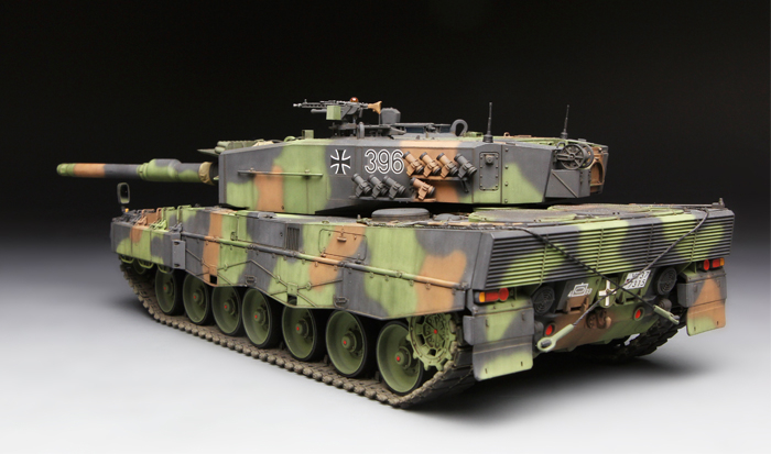 MENG TS-016 - 1:35 German Main Battle Tank Leopard 2 A4 [8]