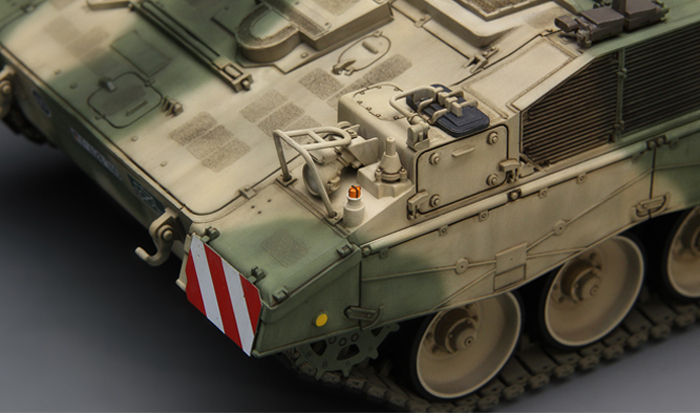 MENG TS-019 - 1:35 German Panzerhaubitze 2000 W/Add-On Armor [6]