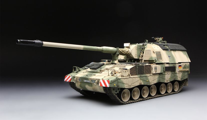 MENG TS-019 - 1:35 German Panzerhaubitze 2000 W/Add-On Armor [2]