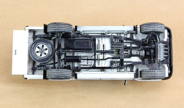 MENG VS-001 - 1:35 Dual Cab Toyota Hi-Lux Pick Up w/ZPU-1 [4]