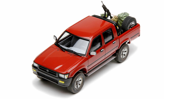 MENG VS-002 - 1:35 Dual Cab Toyota Hi-Lux Pick Up w/Equipment [4]