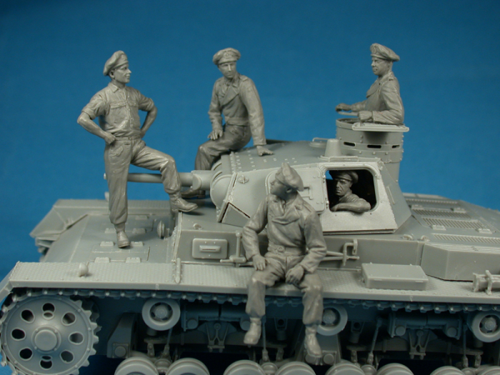Miniart 35191 - 1:35 German Tank Crew (France 1940) - 5 figures [2]