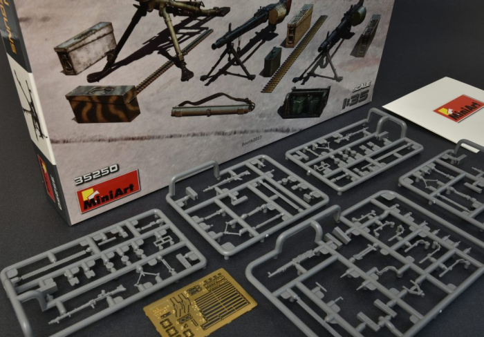 Miniart 35250 - German Machineguns Set 1:35 [3]