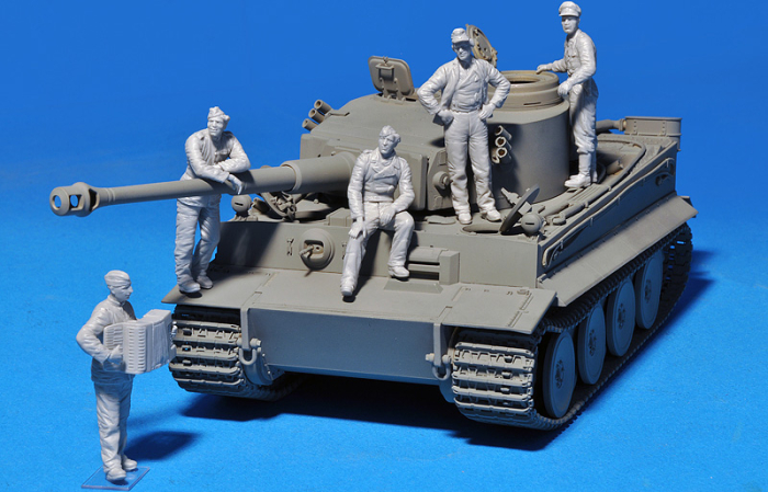 MiniArt 35275 - 1:35 German Tank Crew ( Normandy 1944 ) Special Edition - 5 figures [2]