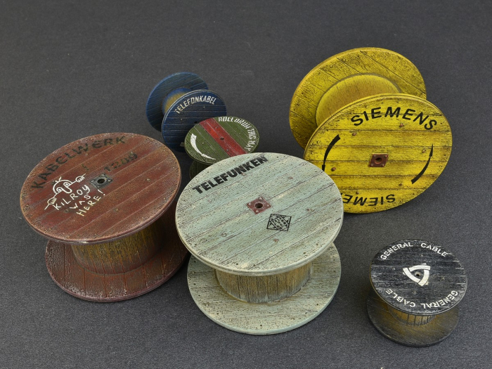 Miniart 35583 - 1:35 Cable Spools [3]