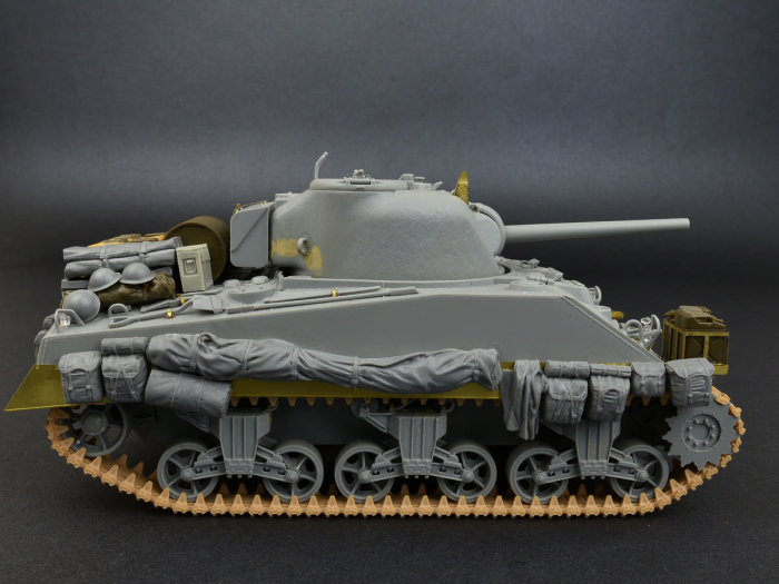 Miniart 35599 - 1:35 British Rucksacks, Bags & Folded Canvas WW2 [3]
