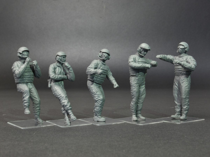 Miniart 37005 - 1:35 U.S. Tank Crew - 5 figures [2]