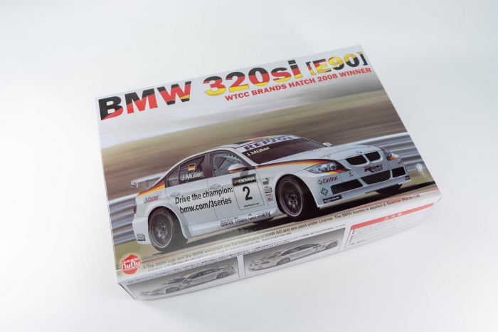 NUNU Modelkits PN24037 - 1:24 BMW 320 E90i WTCC BRANDS HATCH 2008 Winner [1]