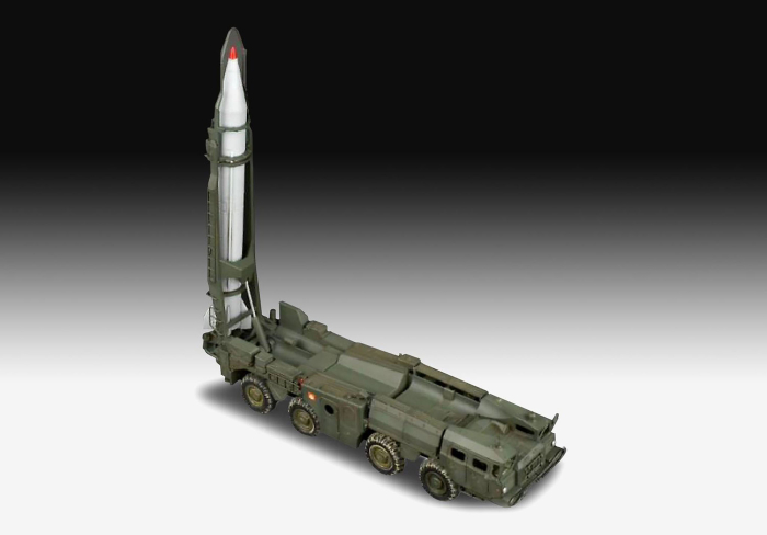 Revell 03332 - 1:72 SCUD-B [1]