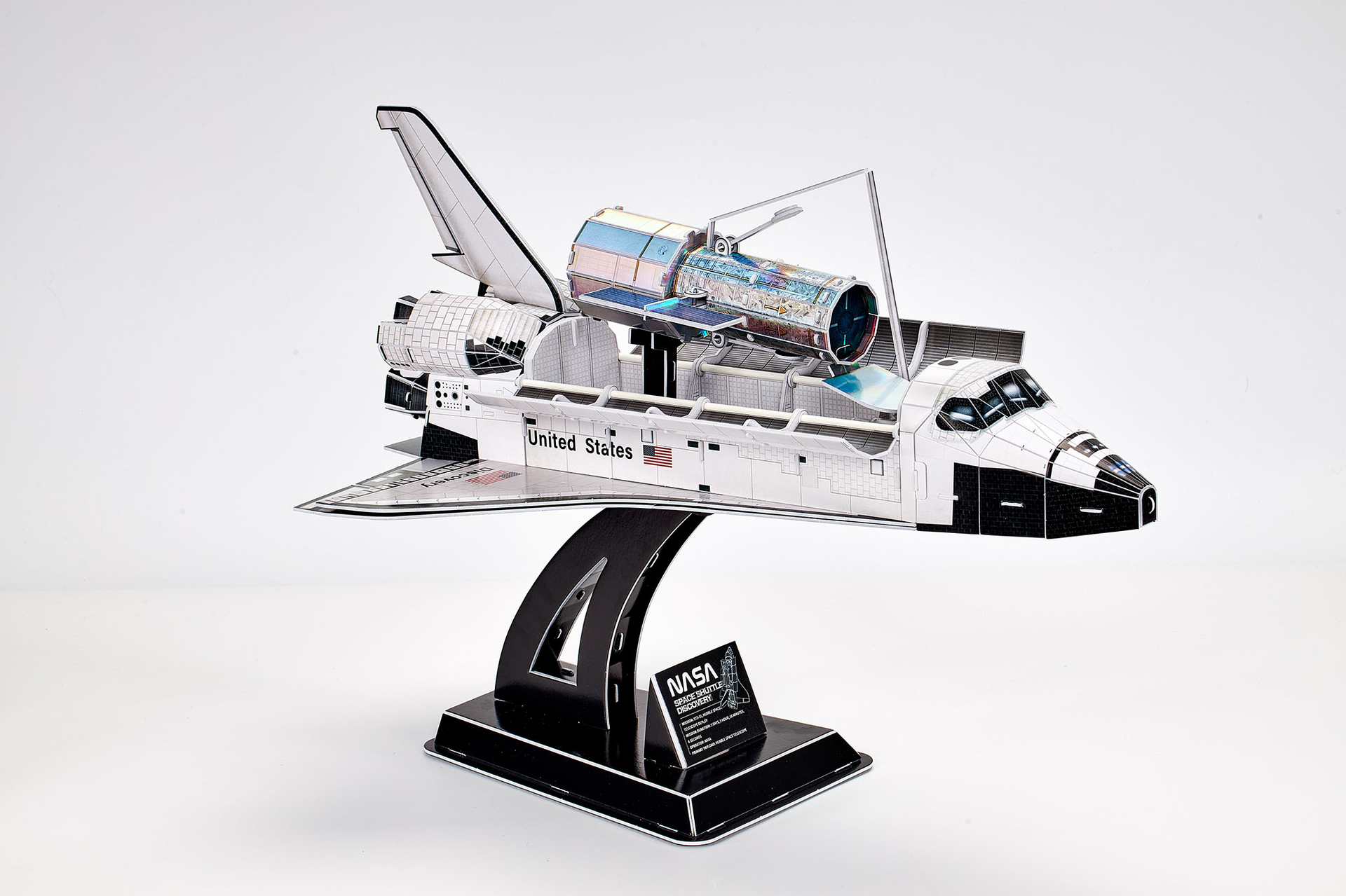 Revell  -  3D Puzzle Space Shuttle Discovery [5]