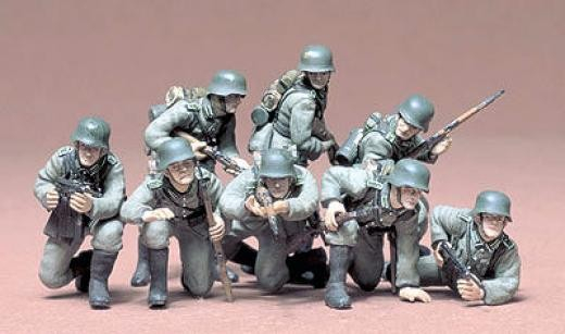 Tamiya 35061 - 1:35 German Panzer Grenadiers - 8 Figures [1]