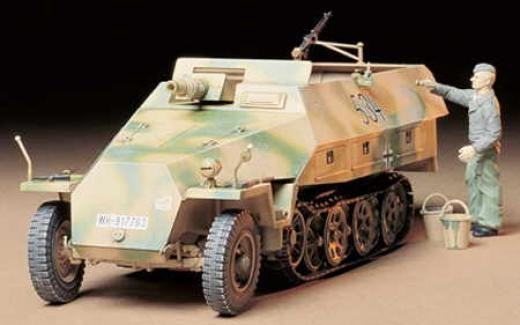 TAMIYA 35147 - 1:35 German Sonderkraftfahrzeug 251/9 Kannwgn Kit [1]
