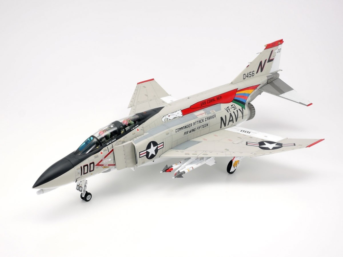 Tamiya 61121 - 1:48 McDonnell Douglas F-4B Phantom II [1]