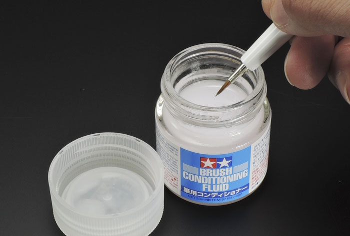 TAMIYA 87181 - Brush Conditioning Fluid [2]
